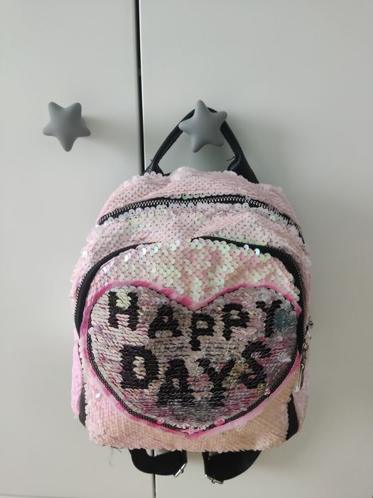 Детска раница с обръщащи се пайети