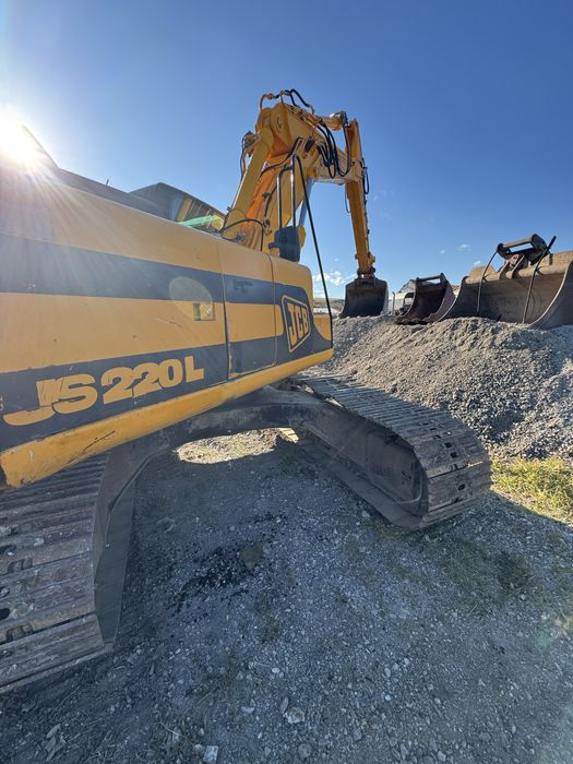 Excavator Jcb 220 24 tone  3 cupe  27.900€