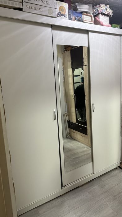 Продам шкафы большие