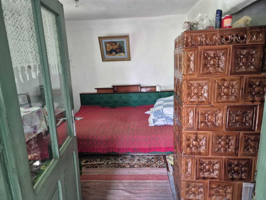 Casa cu teren intravilan - 6.048 mp , Vârlezi, jud. Galați