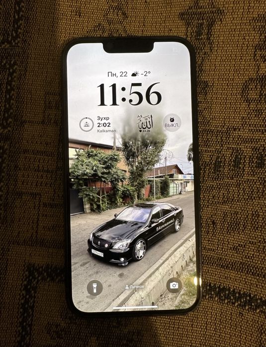 Продам iPhone 13