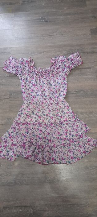 Продам платья россия