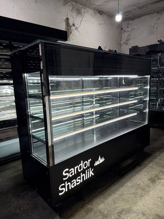 Витрина холодильник