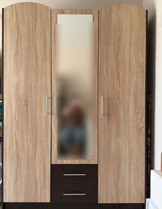 Шкаф продается,.