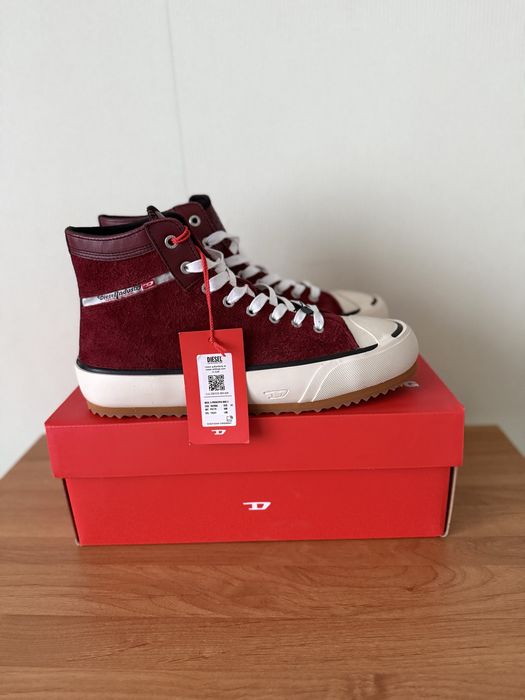 НОВИ- Diesel,ест.велур!Прекрасен модел!