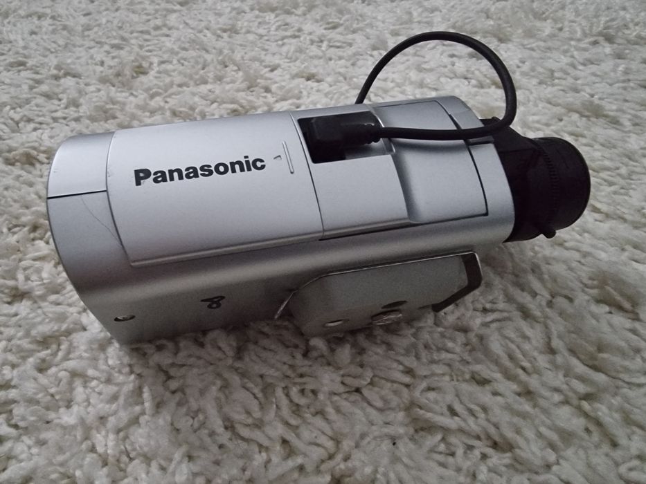 Cameră de Supraveghere Panasonic WV-SP508E + Bonus