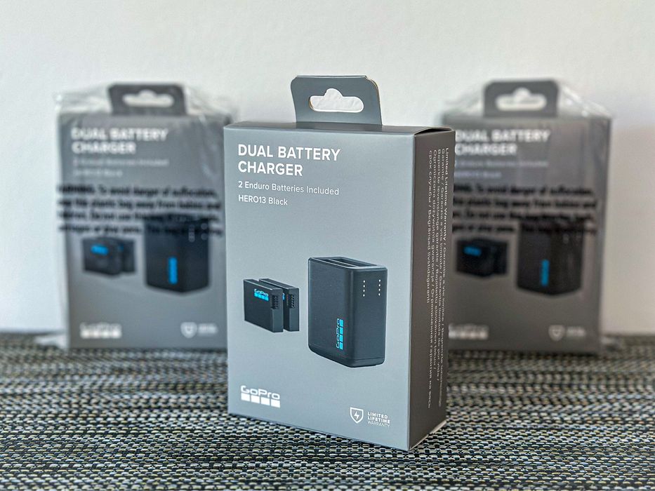 Set încărcător Dual + 2 acumulatori Enduro GoPro Hero 13 - NOU SIGILAT