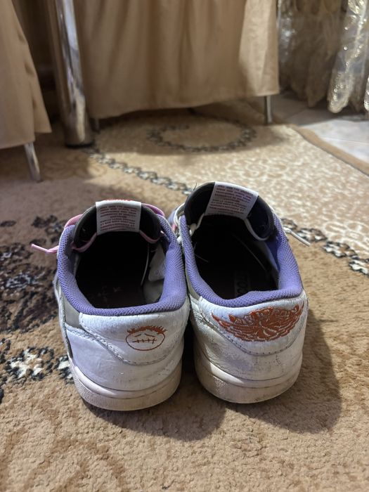 Jordan x Travis Scott mocha