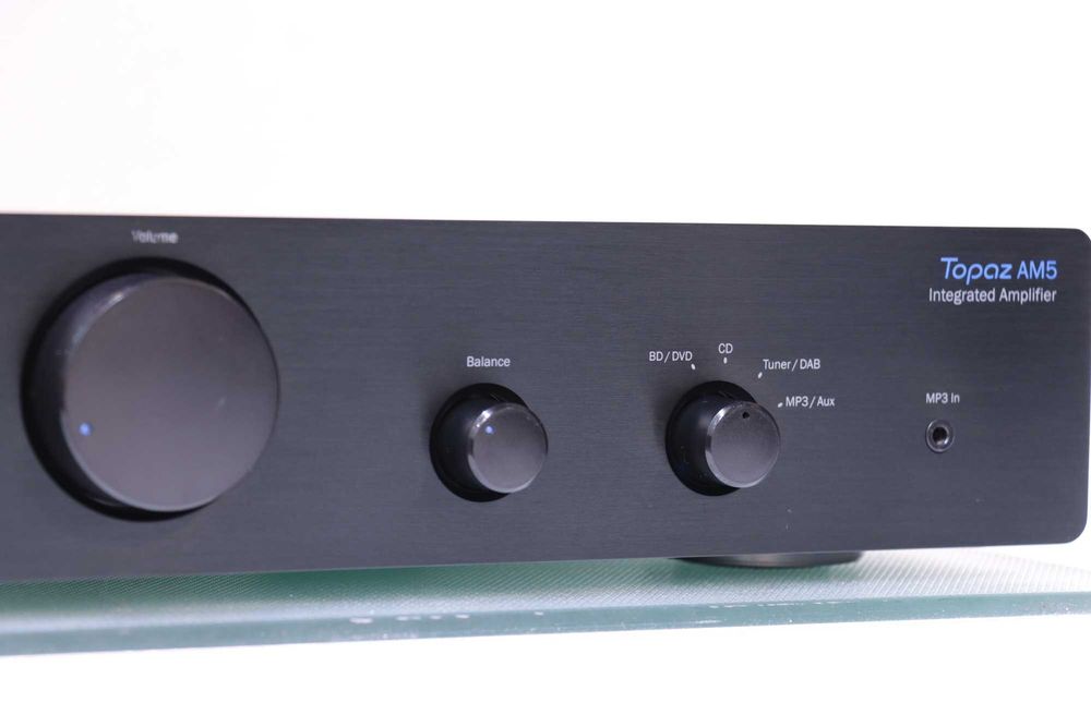 Amplificator Integrat Cambridge Audio Topaz AM5,2x45W.