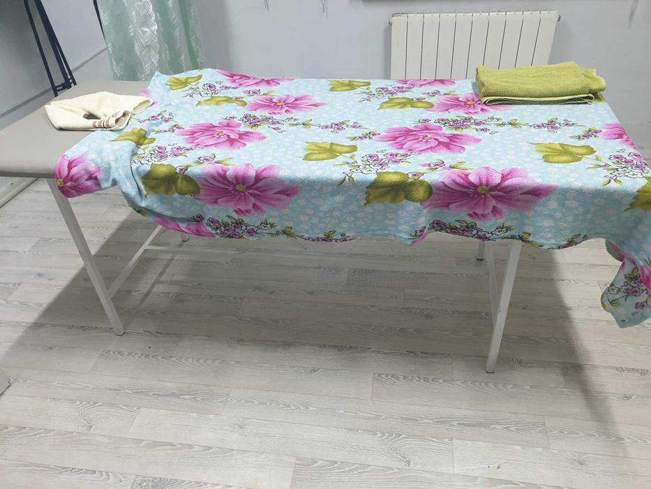 Продам кушетку с вырезом