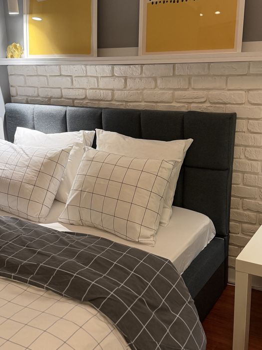 Vand pat 140x200 tapițat stofa gri