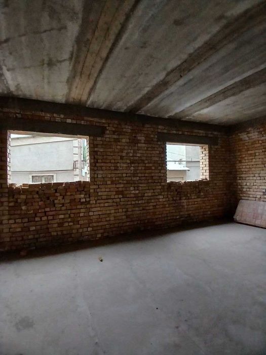 Продаю свой 2х этажный дом в состоянии коробка 6 соток