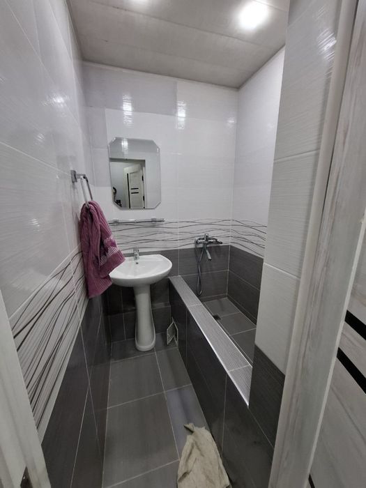 2х комнатная с ремонтом в 1 микрорайоне