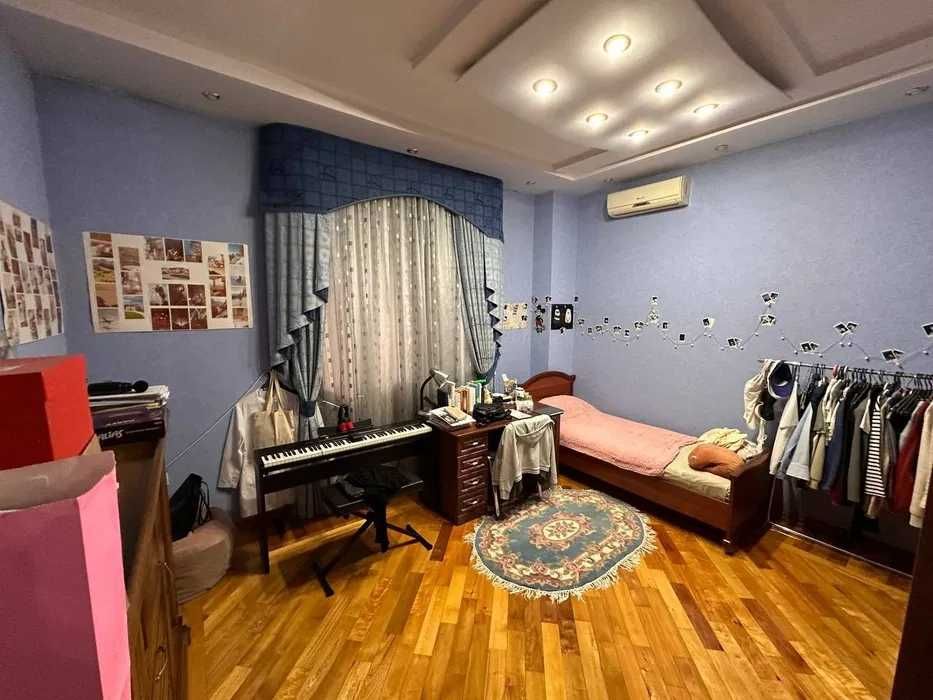 Дом 13 соток махалля Садаф ,Карасу ,Фасад 40 метров ,можно разделить