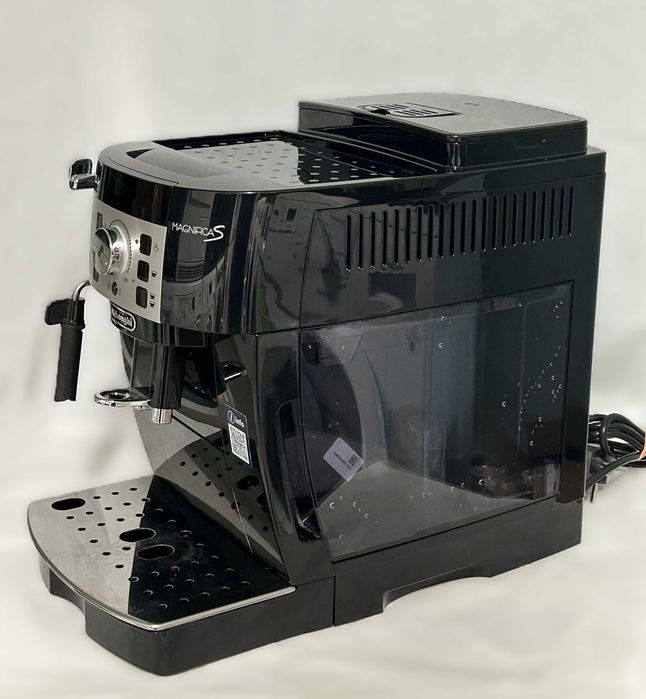 Кафемашина DeLonghi Magnifica S с 6 месеца гаранция