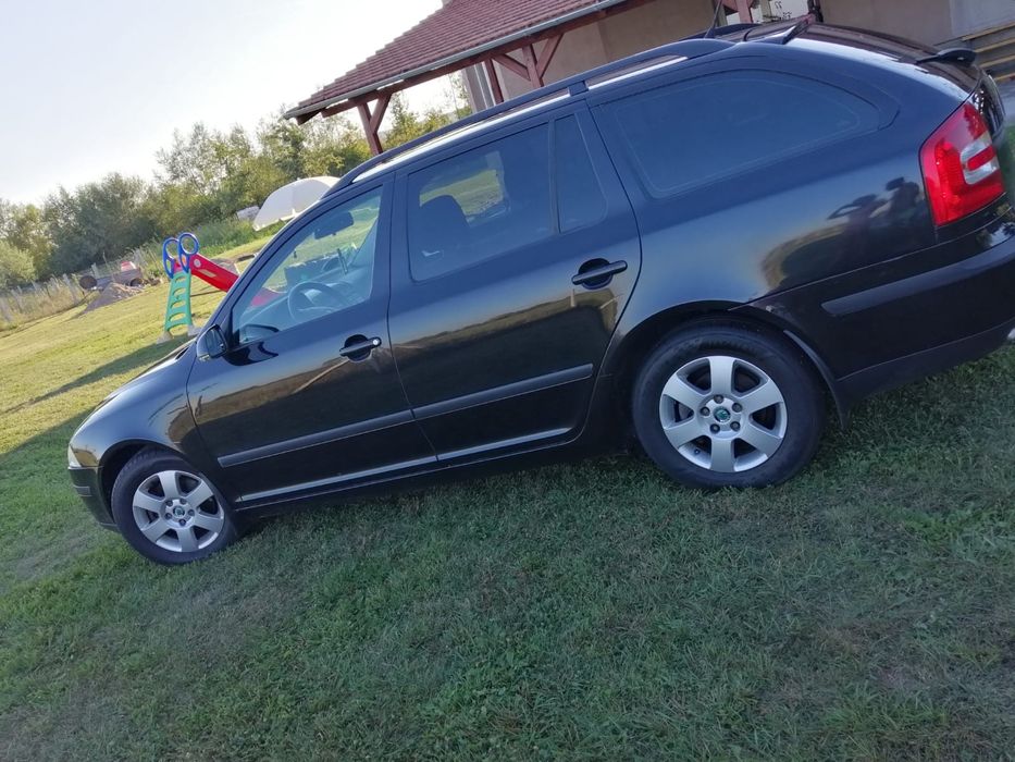Vând Skoda Octavia