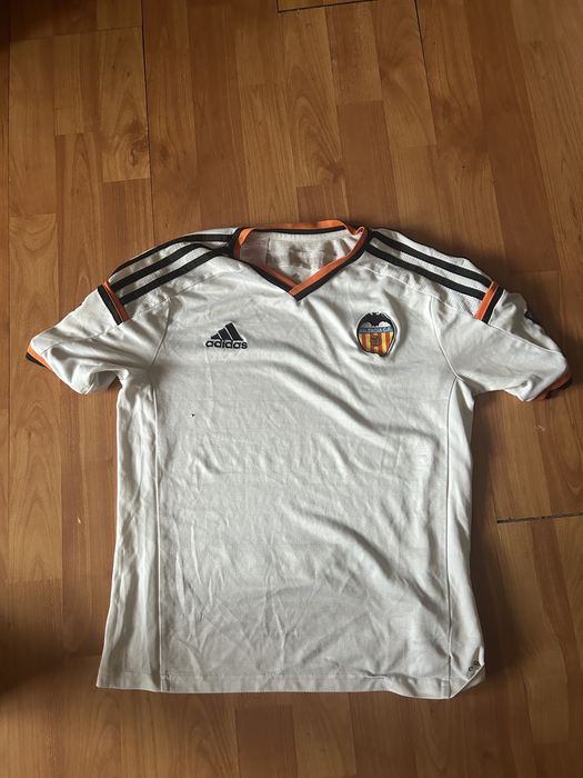 Ghete fotbal doar o data purtate ( toate lucruile la bani astia)