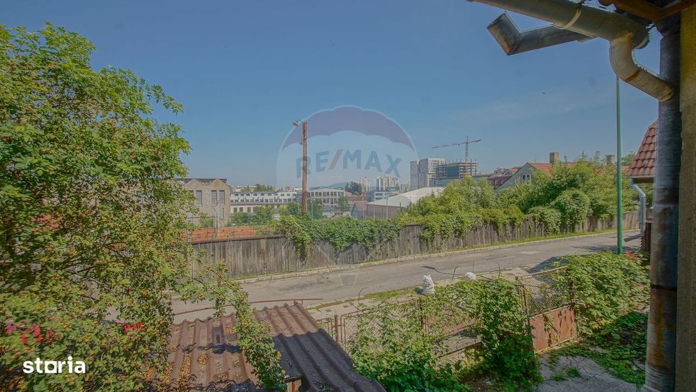 Casă cu potențial în Centrul Civic Brașov | 4 camere