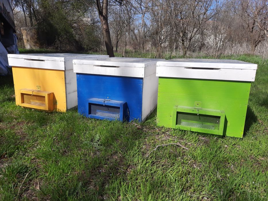 Cutii/lazi/stupi orizontali