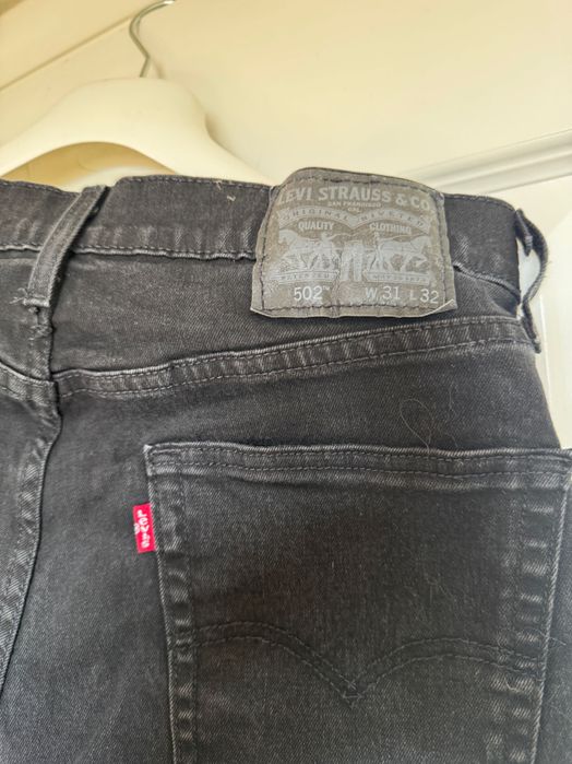 Blugi Levi's 502 Taper Fit 31/32 Negri, Noi