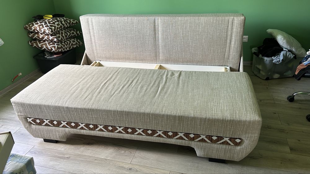 Canapea extensibila noua