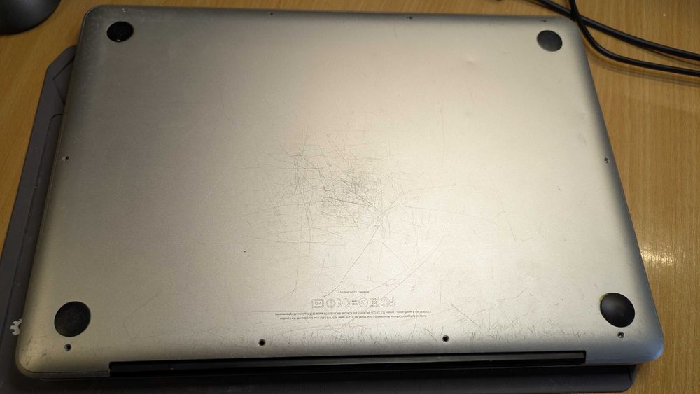 Macbook Pro 13", i5 cu SSD sau HDD