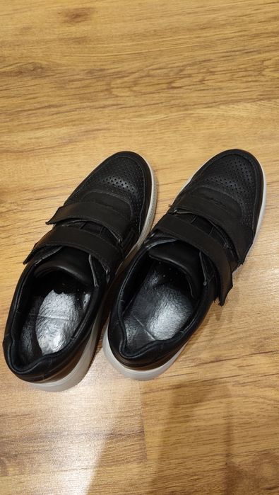 Кроссовки подростковые 38 размер