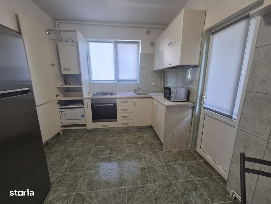 Vila 4 camere, Stefanesti, pasarela