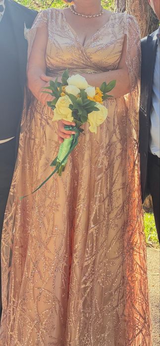Rochie de ocazie deosebita
