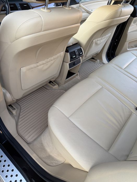 BMW X5 achizitionata de noua primul proprietar atentie 59.000km ofer serie sasiu ,video cu masina si verificare la reprezentanta BMW