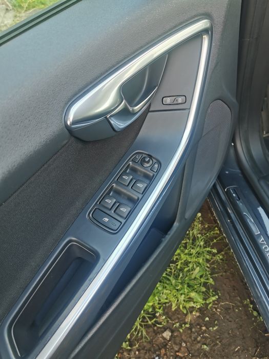 Волво V60 На части