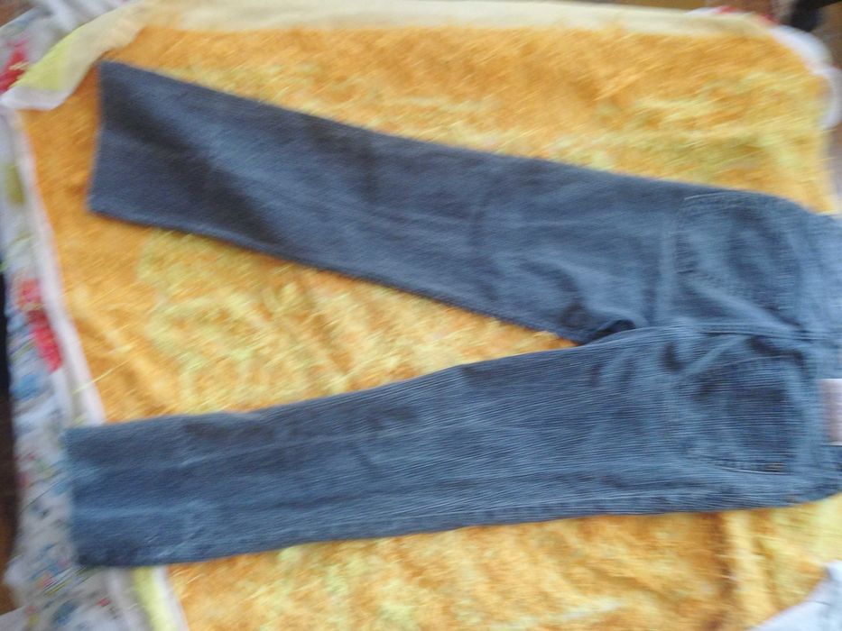 Продам джинсы мужские