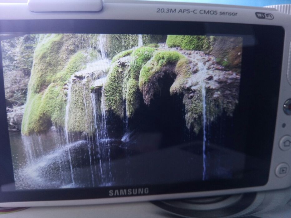 Aparat foto Samsung NX2000