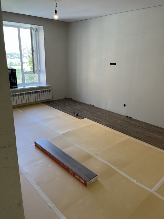 Укладка ламината плинтус