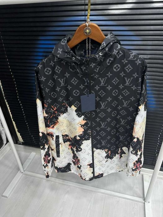 Мъжки Ветровки LouisVuitton- High Quality