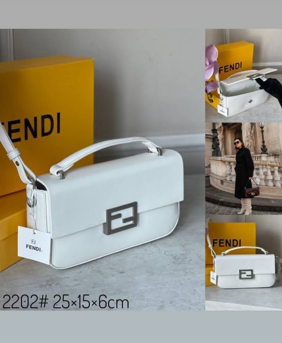 Стильная сумочка 30 % со скидкой