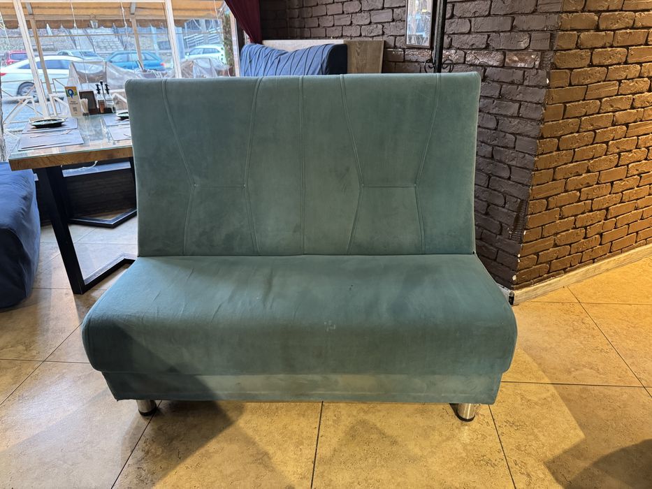 Диваны для кафе ресторанов, лаундж баров