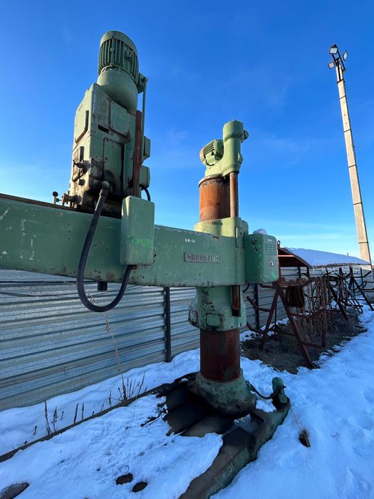 Радиально-сверлильный станок