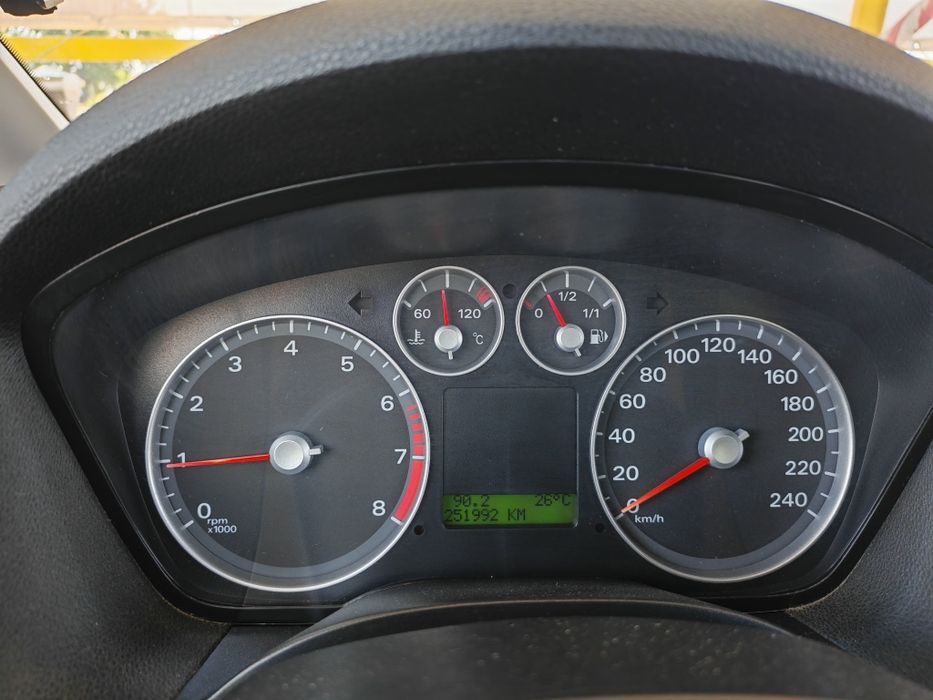 Ford C Max Benzina și GPL