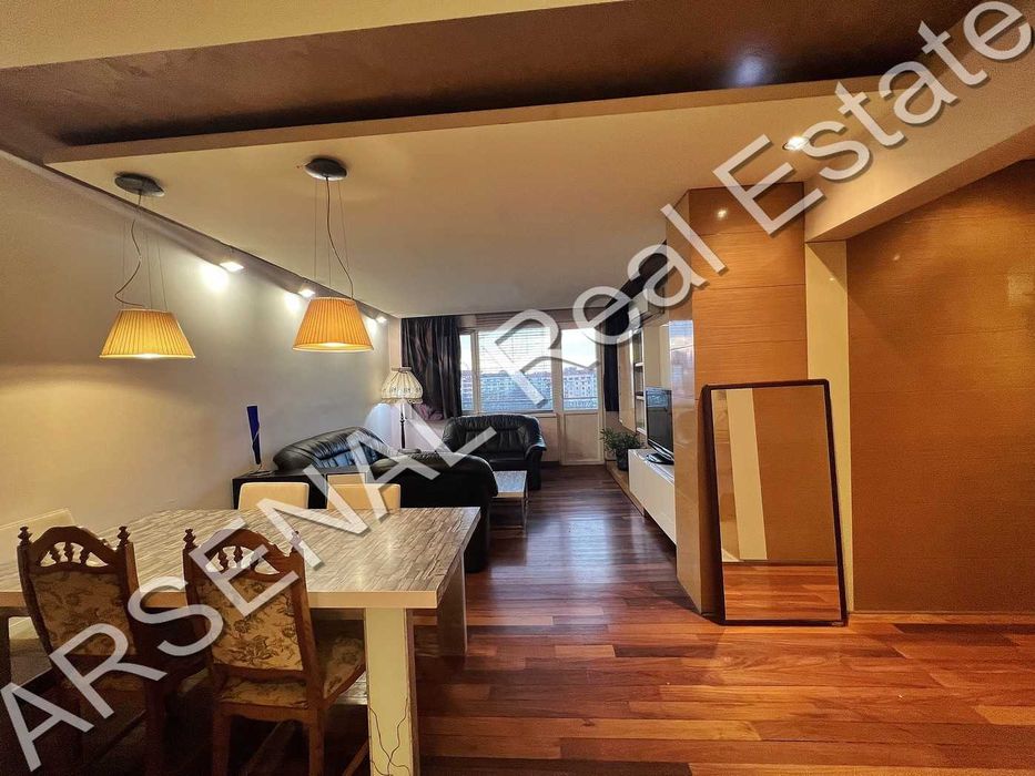 Дава се под наем Тристаен апартамент в София, Център - 120 кв.м за 797.64 € - Снимка #9