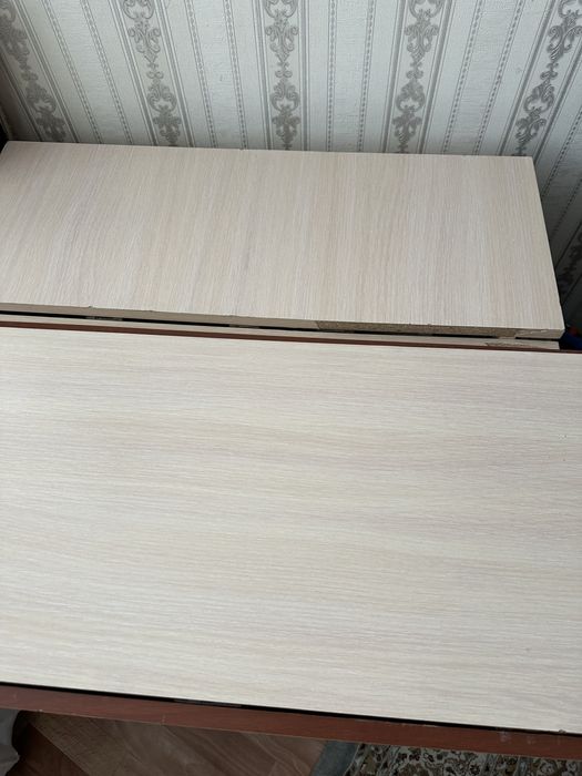 Стол книжка б/у срочно