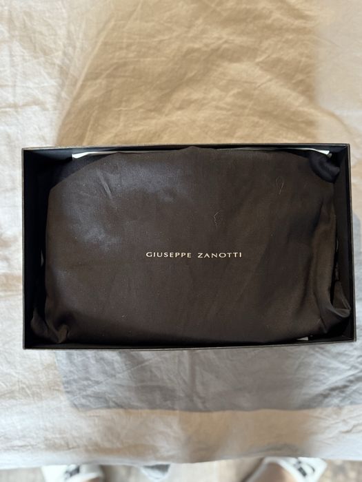 Giuseppe Zanotti крокодилска кожа