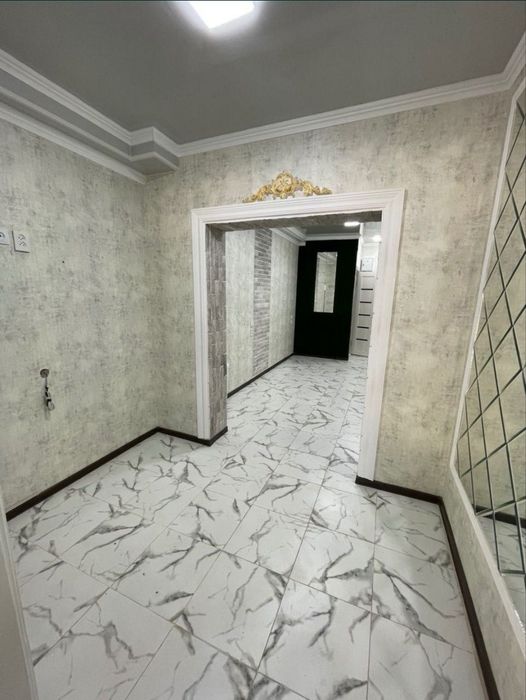 Яшнабадский район. 40 лет .Крестик Корзинка сдаётся офис 30м2.400 у.е