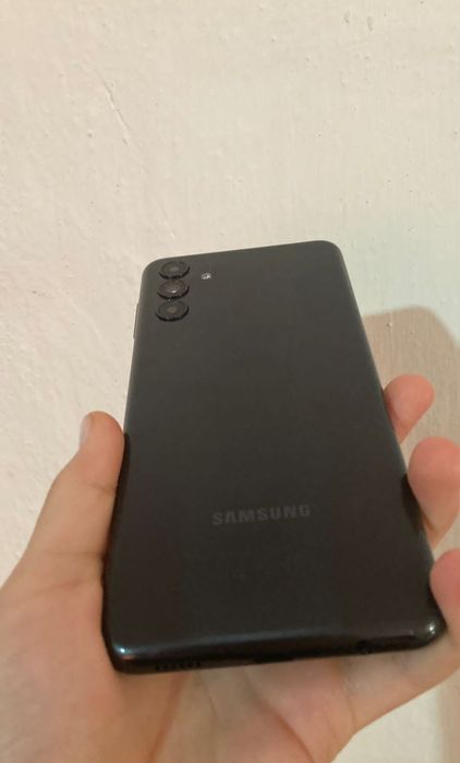 Срочно продам Самсунг А04s 64гб 4G+