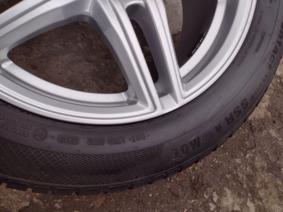 Перфектни 4бр.225/55/17 Continental RSC MO dot3619