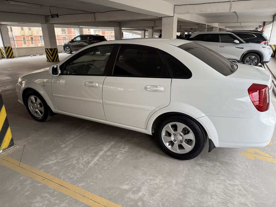 Chevrolet Lacetti 2018, avtomat