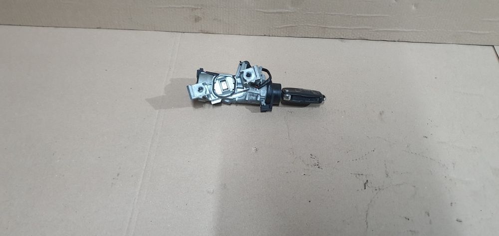 Contact + cheie golf 5 touran caddy jetta eos seat skoda octavia 2