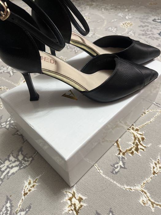 Черные туфли 38 размер