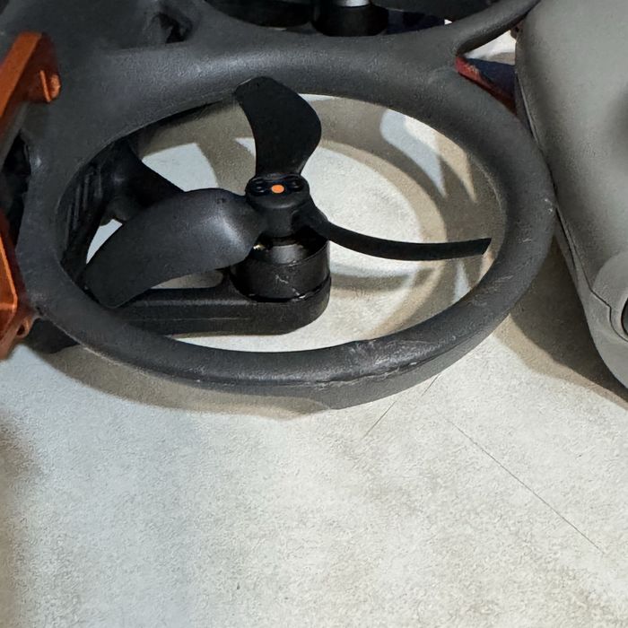 DJI AVATA 2 Fly more combo + Remote controller 3