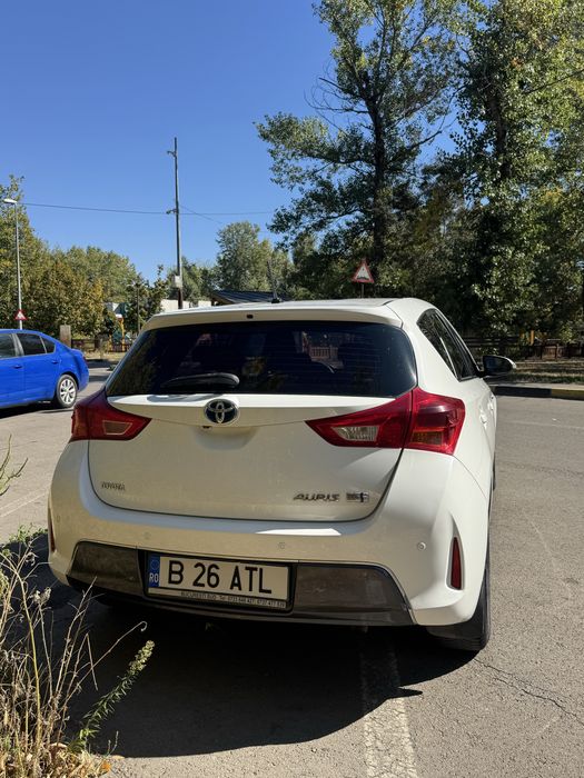 De vanzare Toyota Auris Hybrid